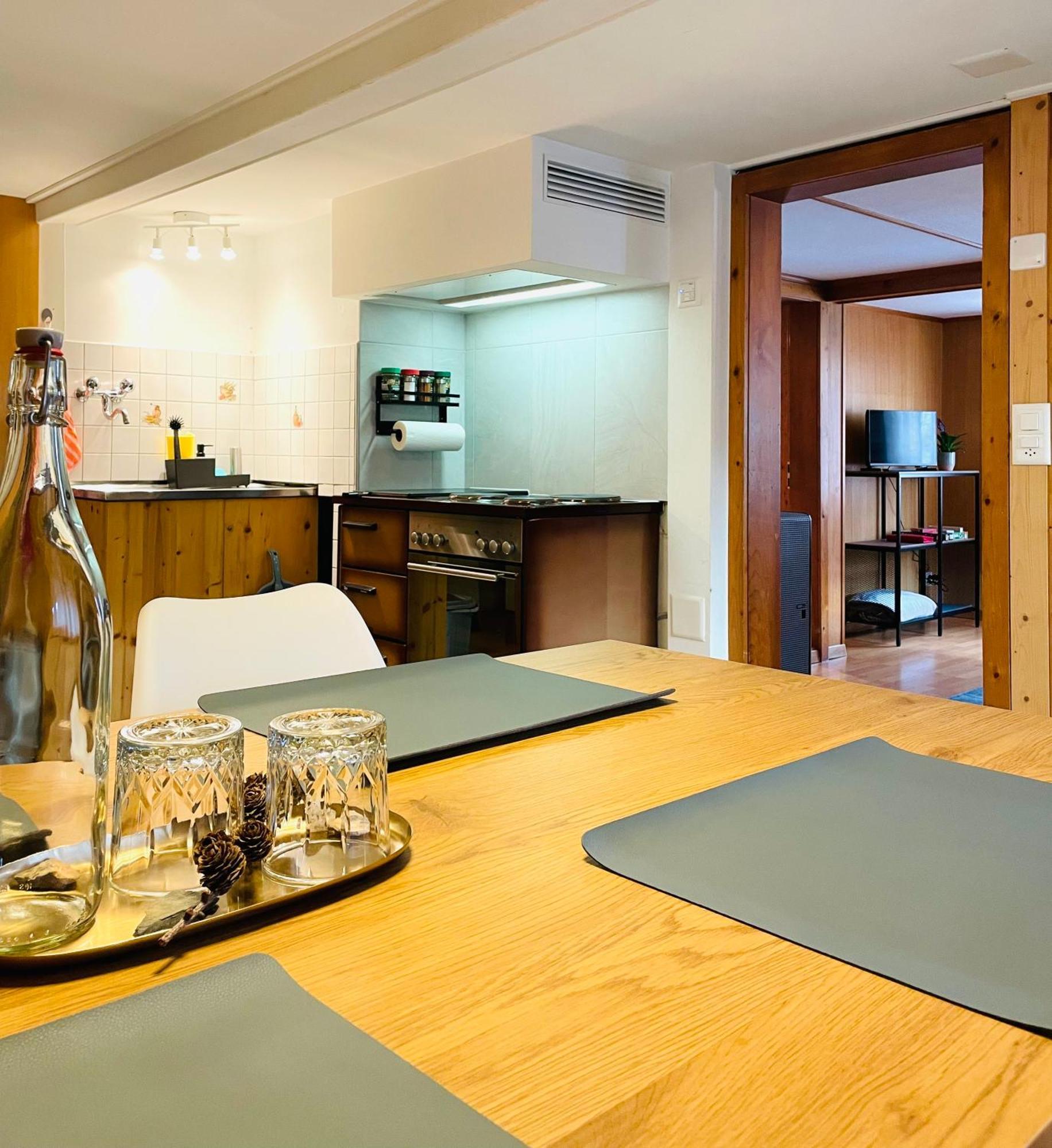 Lovely & Great Equipped Wooden Alp Chalet Flat Kandersteg Exteriör bild
